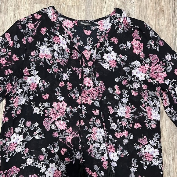 Papa Vancouver Floral Tunic Top​​​​ - Picture 2 of 15